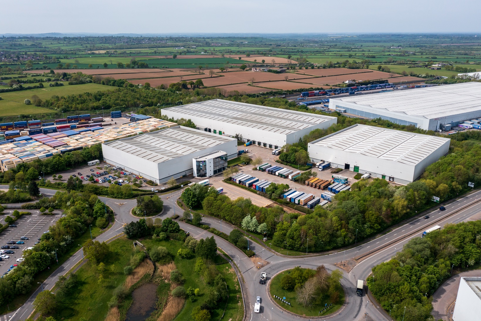450,000 sq ft DIRFT facility prepared for the logistics market
